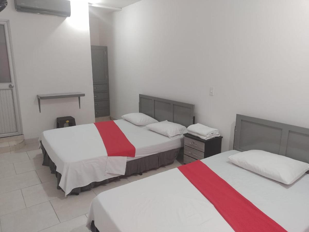 Hotel Gueicer กูกูตา ภายนอก รูปภาพ